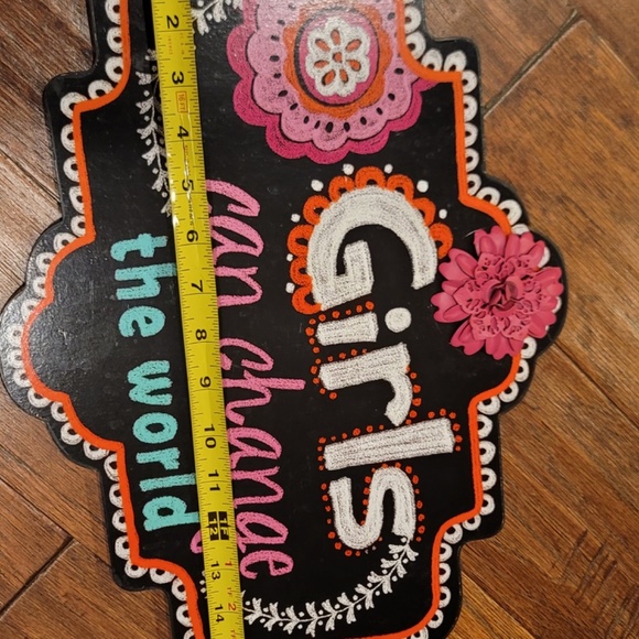 Girls Can Change the World' picture/plaque. 15.75' by 11.75' - Picture 4 of 9